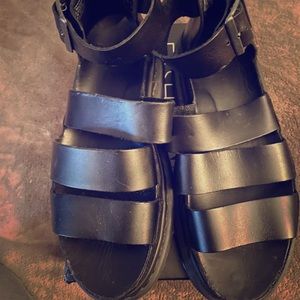 Dr. Martens Shoes - Doc Marten Sandals Dr. Martens Shoes - Doc Marten Sandals